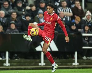 开云平台-记者：宽萨将在下周一接受勒沃库森体检，转会费总额超4000万欧